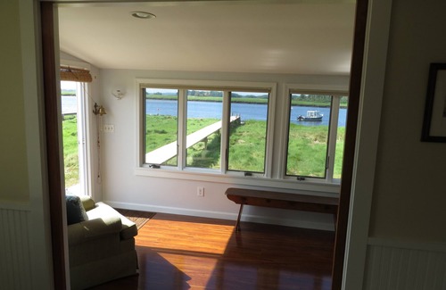 Newbury House | Waterfront Cottage has Private Dock On Parker River, Newbury, [near Plum Island]