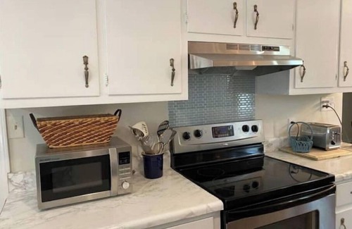 Fairhope Cottage | Waterfront cottage in Fairhope, Alabama