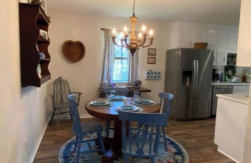 Fairhope Cottage | Waterfront cottage in Fairhope, Alabama