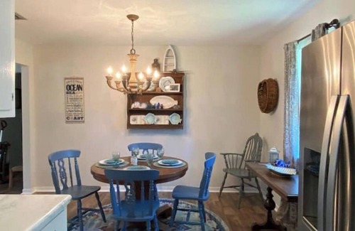 Fairhope Cottage | Waterfront cottage in Fairhope, Alabama