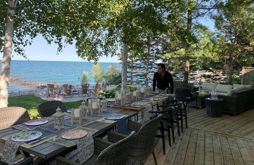 The Blue Mountains Cottage | Waterfront cottage on Georgian Bay in the Blue Mountains on Lora Bay Golf Course