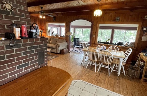 Raymond Cabin | WATERFRONT COTTAGE ON SEBAGO LAKE