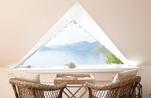 Sogut Villa | Waterfront Cottage - One Bedroom Villa, Sleeps 2