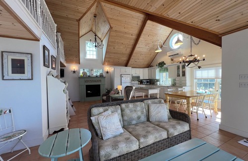 Bailey Island Cottage | Waterfront cottage situated at the mouth of Mackerel Cove. Amazing sunset views!