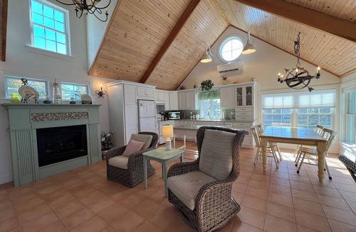 Bailey Island Cottage | Waterfront cottage situated at the mouth of Mackerel Cove. Amazing sunset views!