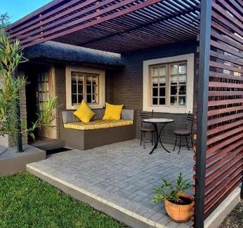 Metsimaholo Hotel | Waterfront Cottage Stand 122