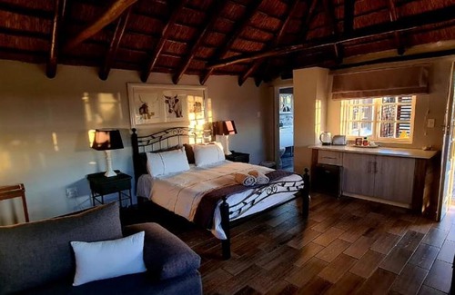 Metsimaholo Hotel | Waterfront Cottage Stand 122
