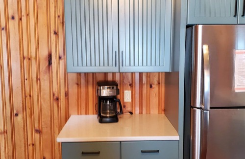 Suttons Bay Cottage | Waterfront Cottage - Up North Perfection Awaits.