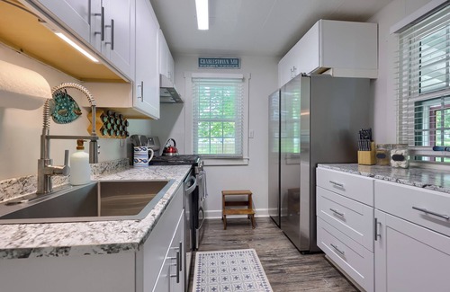 Charlestown Cottage | Waterfront cottage in historic Charlestown, Maryland