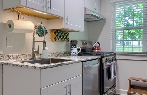 Charlestown Cottage | Waterfront cottage in historic Charlestown, Maryland