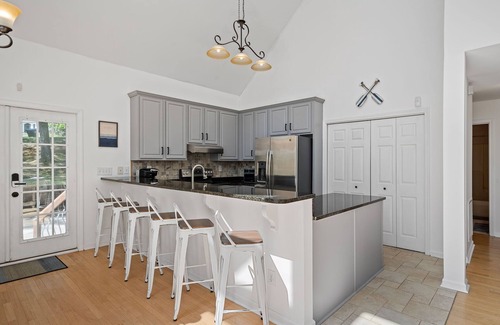Barium Springs House | Waterfront Cottage Getaway - Private Dock/Fire pit/Kayaks/Paddleboards