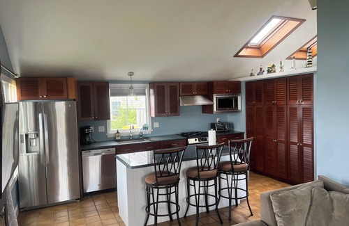 Narragansett Cottage | Waterfront Cottage on Salt Pond in the Heart of Narragansett