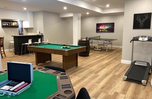 Ryerson House | Waterfront cottage with hot tub & private beach in Muskokas