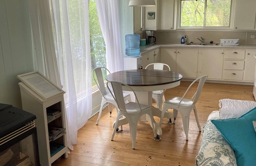 Waupoos Cottage | Waterfront Cozy Cottage heart of Waupoos Prince Edward County
