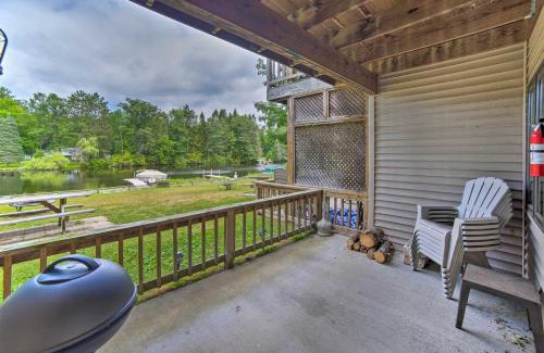 Goodman Apartment | Waterfront Crivitz Property with Lake Access!