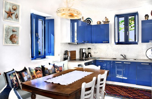 Antiparos House | WATERFRONT CYCLADES HOME W/STUNNING SEASIDE & ROLLING MOUNTAIN VIEWS!n