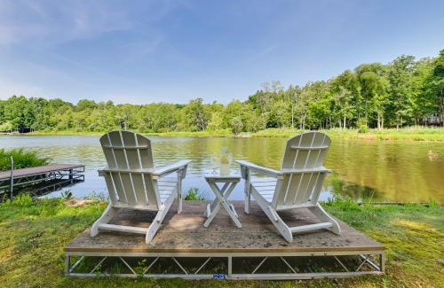 Pullman House | Waterfront Deck! Chic Lower Scott Lake Cottage