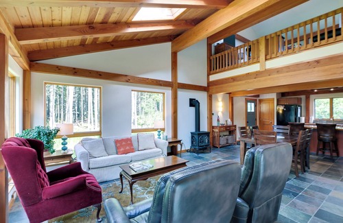 Deer Isle House | Waterfront Deer Isle Retreat w/Fire Pit!
