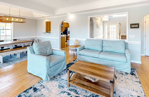 Brigands' Bay House | Waterfront, dog-friendly house with pool, private hot tub, AC, W/D & kayak