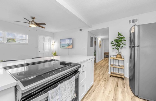 Orlando Beach Apartment | Waterfront Dream w Private Pier - Walk to Beach!