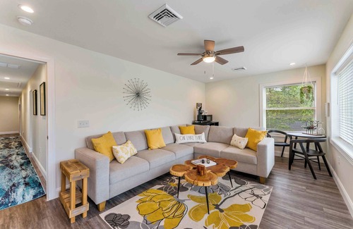 Lake Harmony House | Waterfront- Ensuite Bathrooms in Every Room, Firepit, Huge Deck & Views
