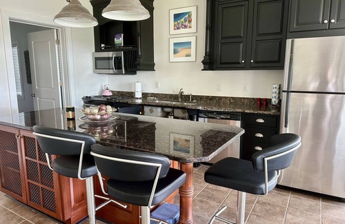 Beaufort House | Waterfront Entire First Floor Private Suite, Kitchen, Bath in Beautiful Beaufort