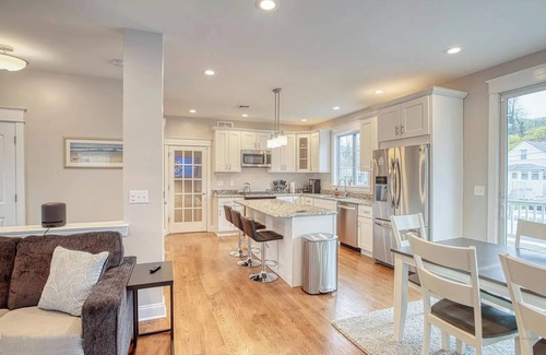 Highlands House | Waterfront Escape! NYC Ferry, Beach, Modern New Construction 3 bedroom 3 bath