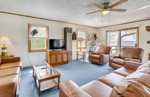 Swanton House | Waterfront Family Cottage on Lake Champlain