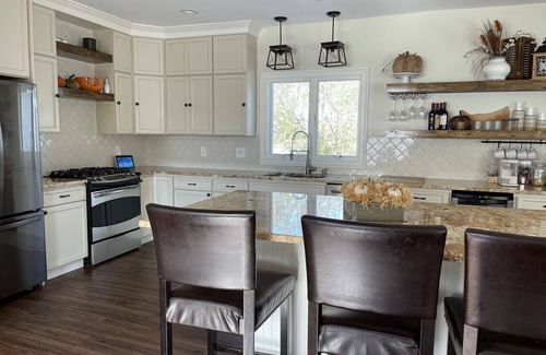 Seaford House | Waterfront Family Friendly Oasis in Seaford