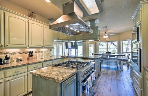 Hitchcock House | Waterfront Family Home w/Patio in Hitchcock