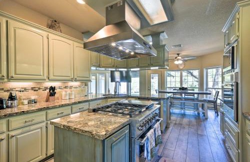 Hitchcock House | Waterfront Family Home with Patio in Hitchcock