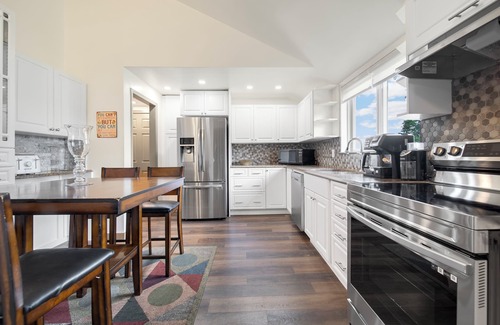 South River House | Waterfront family retreat.