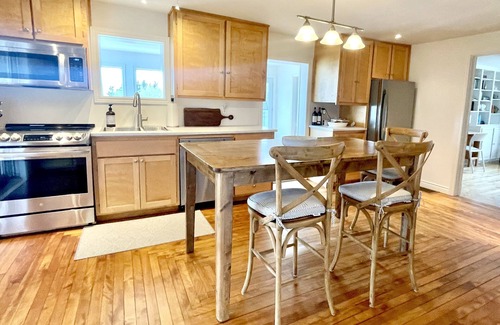 Darnley House | Waterfront Farmhouse - Renovated June 30 2022
