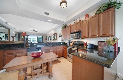 Punta Gorda Condo | Waterfront First Floor End Unit Condo in Punta Gorda Isles.nWelcome to Paradise!