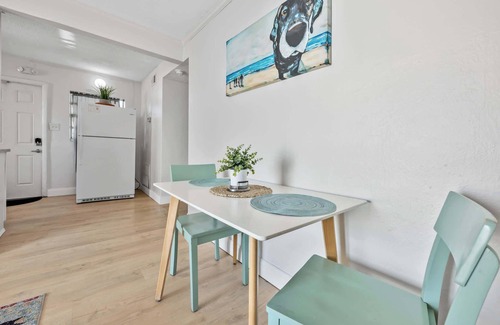 Orlando Beach Apartment | Waterfront | Fishing Pier | Walk to Beach