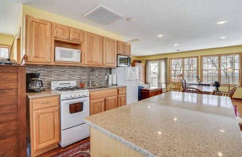 Forest Lake Apartment | Waterfront Forest Lake Studio w/Shared Dock!