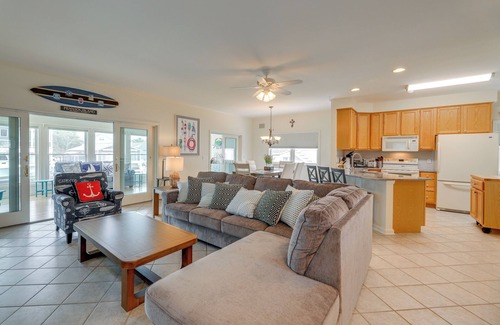 Keen-Wik On the Bay House | Waterfront Gem w/Dock: 3 Mi to Fenwick Island Fun