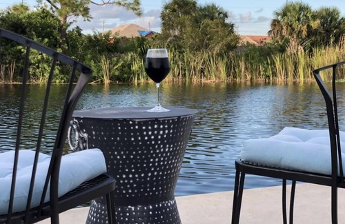 Diplomat House | Waterfront getaway for couples, adult families very peaceful quiet area on canal