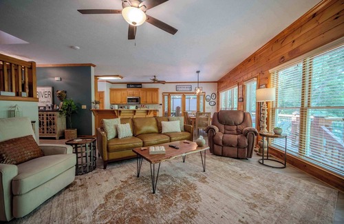 East Ellijay House | Waterfront Getaway:Hot Tub, Fire Pit, Near Ellijay
