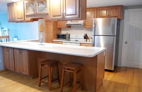 Interlochen House | Waterfront Getaway on Green Lake – Relax in the Year Round Beauty of the North