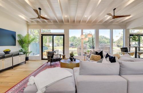 Granbury House | Waterfront Granbury Home with Electric Fireplace!