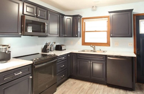 Abrams House | Waterfront Green Bay/Door County 3BR