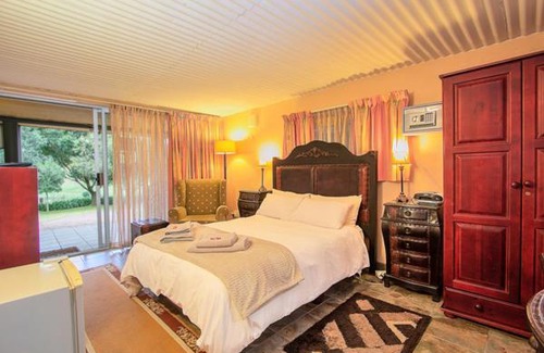 Carolina House | Waterfront Guest House