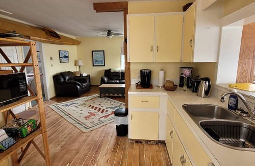 Comox Apartment | Waterfront Guesthouse