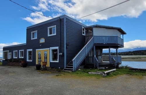 Comox Apartment | Waterfront Guesthouse