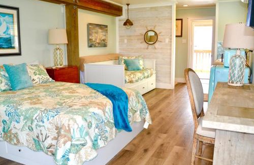 Key Allegro House | Waterfront Guesthouse on Key Allegro/Little Bay with dock