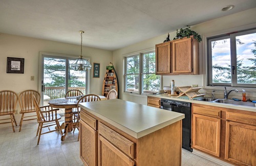 Hammond Cottage | Waterfront Hammond Home w/Grill + Boat Dock!