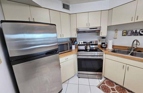Tierra Verde Condo | Waterfront Heated Pool-Minutes to Fort DeSoto Beach Downtown Shops & Restaurants