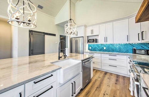 Cedar Creek Reservoir House | Waterfront Hilltop Escape, Modern New Construction Ready for Family Fun