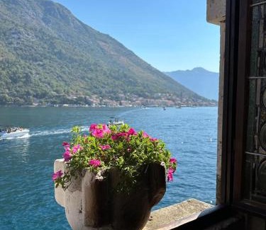 Perast Villa | Waterfront Historical Villa Perast